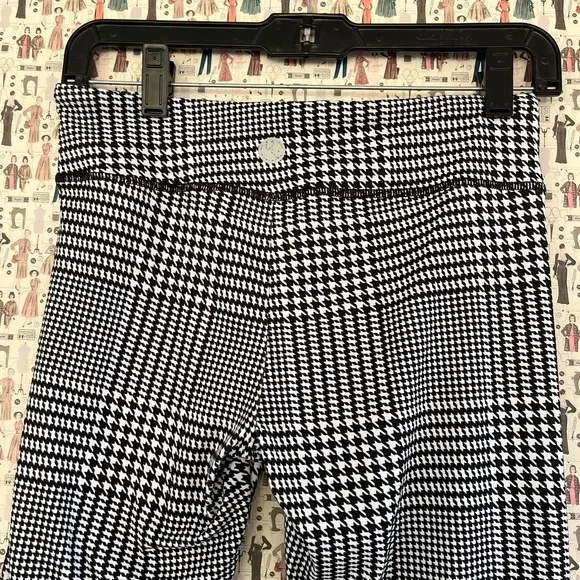 NW Argyle leggings 🖤 - Picture 3 of 5